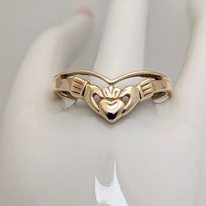 Made In Ireland 14K Gold Claddagh Wishbone Ring